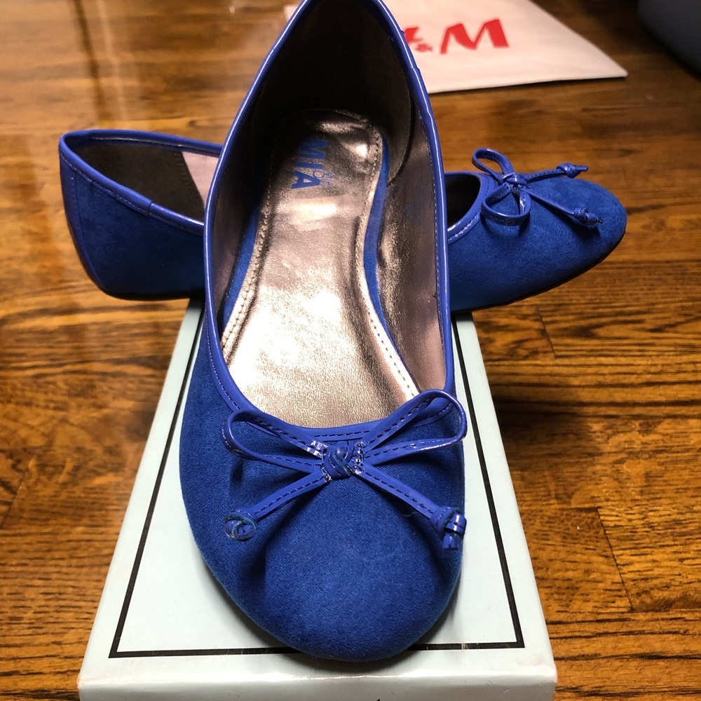 Mia Royal blue flats